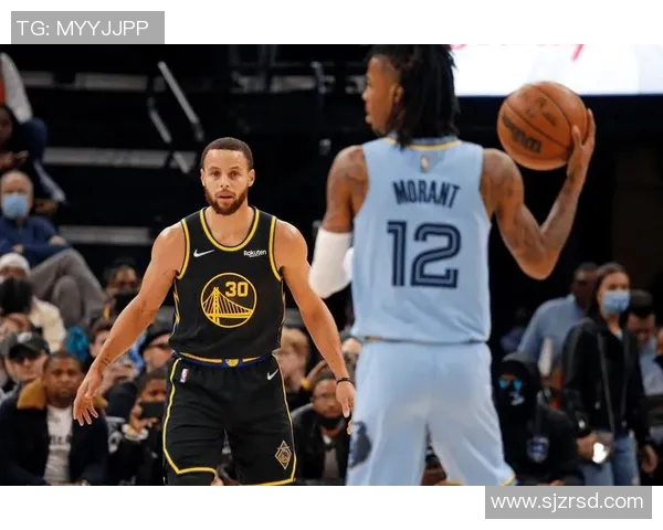 深圳篮球队在最新状态排行榜中荣登第八名展现强劲实力与潜力 深圳篮球队在最新状态排行榜中荣登第八名展现强劲实力与潜力