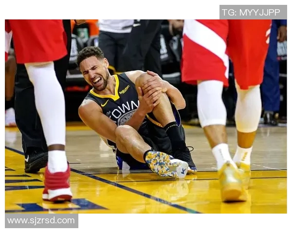 前交叉韧带损伤对足球明星职业生涯的影响与复苏之路探讨 前交叉韧带损伤对足球明星职业生涯的影响与复苏之路探讨