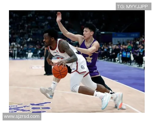 南京篮球队与北京篮球队赛后分析:力量对决的精彩瞬间与战术解析 南京篮球队与北京篮球队赛后分析:力量对决的精彩瞬间与战术解析