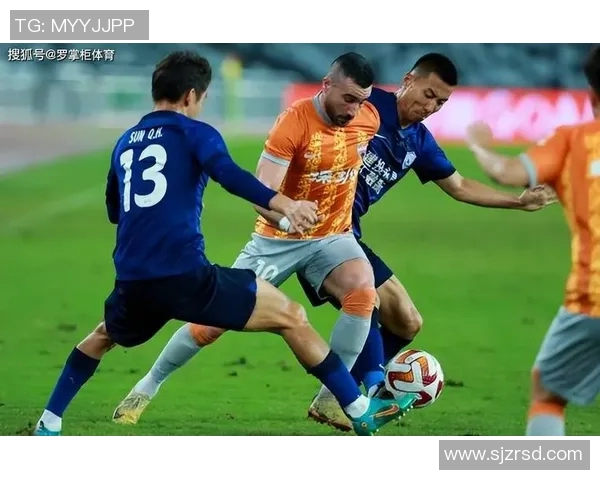 日本足球明星加盟中国联赛引发球迷热议与期待